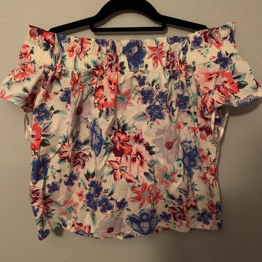 Off the Shoulder crop top